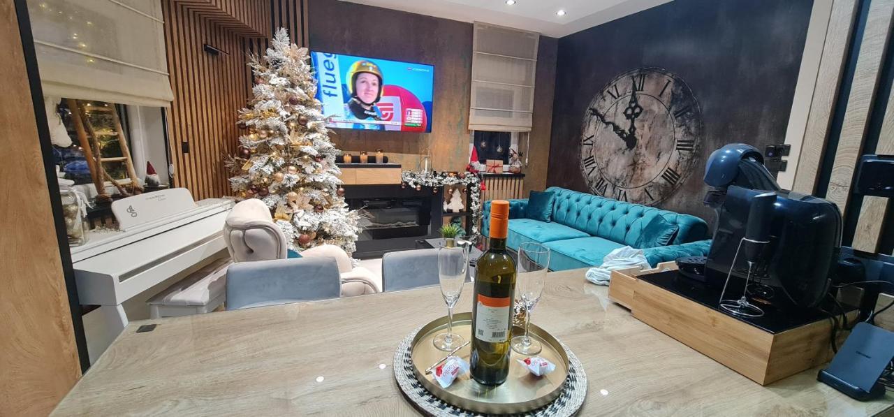Design Apartment Platinium Spa Lux 5 Star "Havana" Completely Private Wellness & Spa Free Included Sauna & Jacuzzi & Salt Wall & Fire Place & 3D Ceilings & Business Wifi & Netflix & Keyless Code Entry & Full Smart App & Secure 2 Parking Place Ćuprija エクステリア 写真