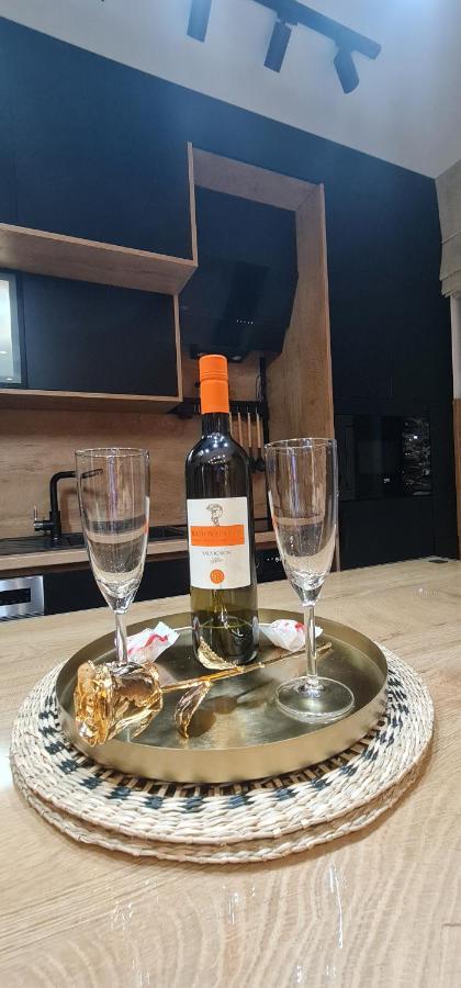 Design Apartment Platinium Spa Lux 5 Star "Havana" Completely Private Wellness & Spa Free Included Sauna & Jacuzzi & Salt Wall & Fire Place & 3D Ceilings & Business Wifi & Netflix & Keyless Code Entry & Full Smart App & Secure 2 Parking Place Ćuprija エクステリア 写真
