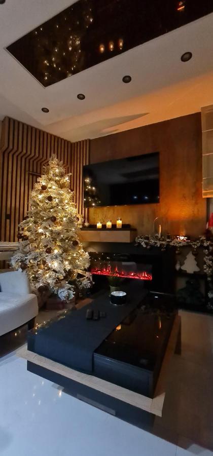 Design Apartment Platinium Spa Lux 5 Star "Havana" Completely Private Wellness & Spa Free Included Sauna & Jacuzzi & Salt Wall & Fire Place & 3D Ceilings & Business Wifi & Netflix & Keyless Code Entry & Full Smart App & Secure 2 Parking Place Ćuprija エクステリア 写真