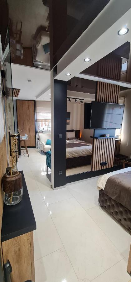 Design Apartment Platinium Spa Lux 5 Star "Havana" Completely Private Wellness & Spa Free Included Sauna & Jacuzzi & Salt Wall & Fire Place & 3D Ceilings & Business Wifi & Netflix & Keyless Code Entry & Full Smart App & Secure 2 Parking Place Ćuprija エクステリア 写真