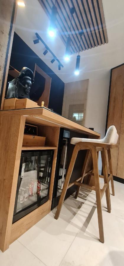 Design Apartment Platinium Spa Lux 5 Star "Havana" Completely Private Wellness & Spa Free Included Sauna & Jacuzzi & Salt Wall & Fire Place & 3D Ceilings & Business Wifi & Netflix & Keyless Code Entry & Full Smart App & Secure 2 Parking Place Ćuprija エクステリア 写真