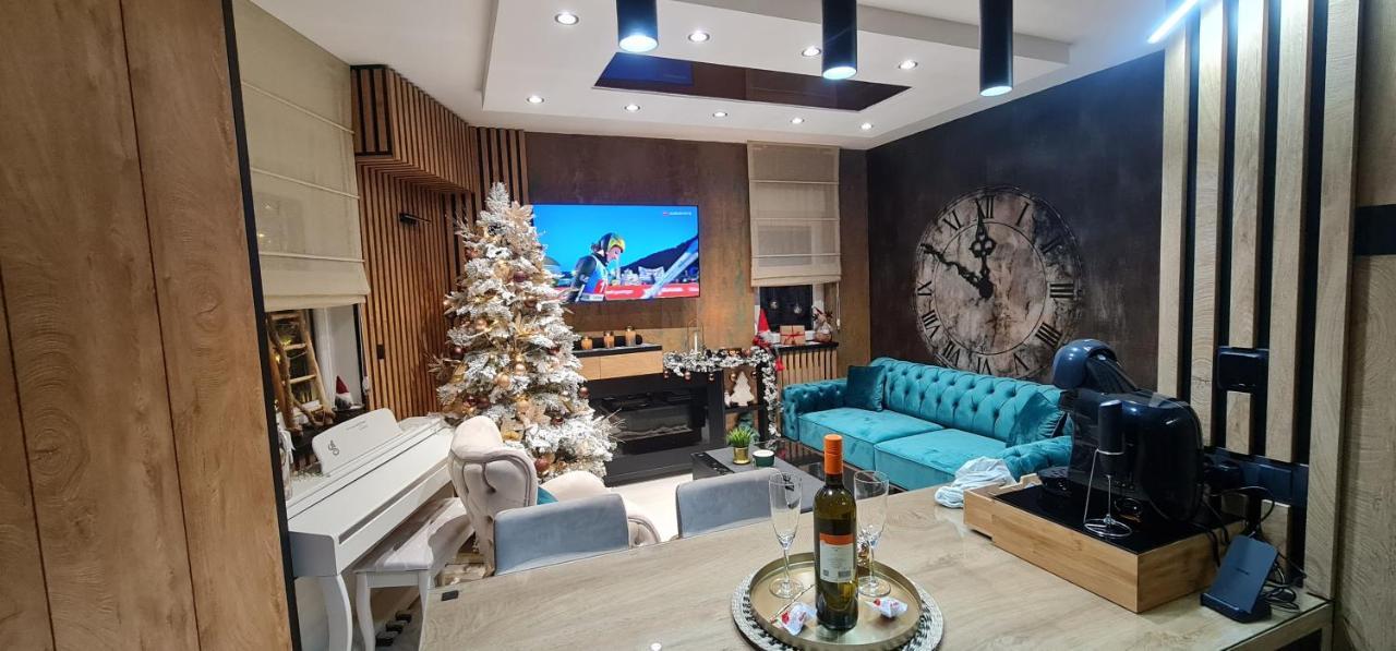 Design Apartment Platinium Spa Lux 5 Star "Havana" Completely Private Wellness & Spa Free Included Sauna & Jacuzzi & Salt Wall & Fire Place & 3D Ceilings & Business Wifi & Netflix & Keyless Code Entry & Full Smart App & Secure 2 Parking Place Ćuprija エクステリア 写真